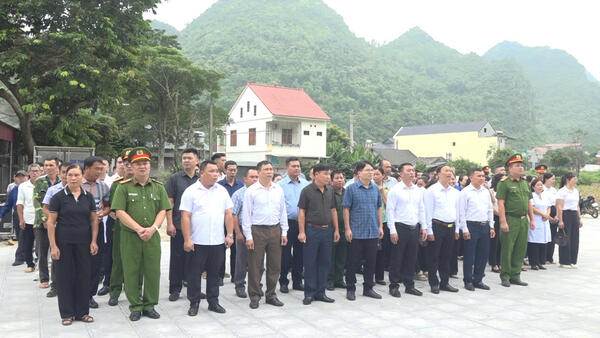 Xã Hoa Thám tổ chức Lễ viếng Nghĩa trang Liệt sĩ Bình Gia nhân kỷ niệm 79 năm Ngày Thương binh - Liệt sĩ (27/7/1947 - 27/7/2026)